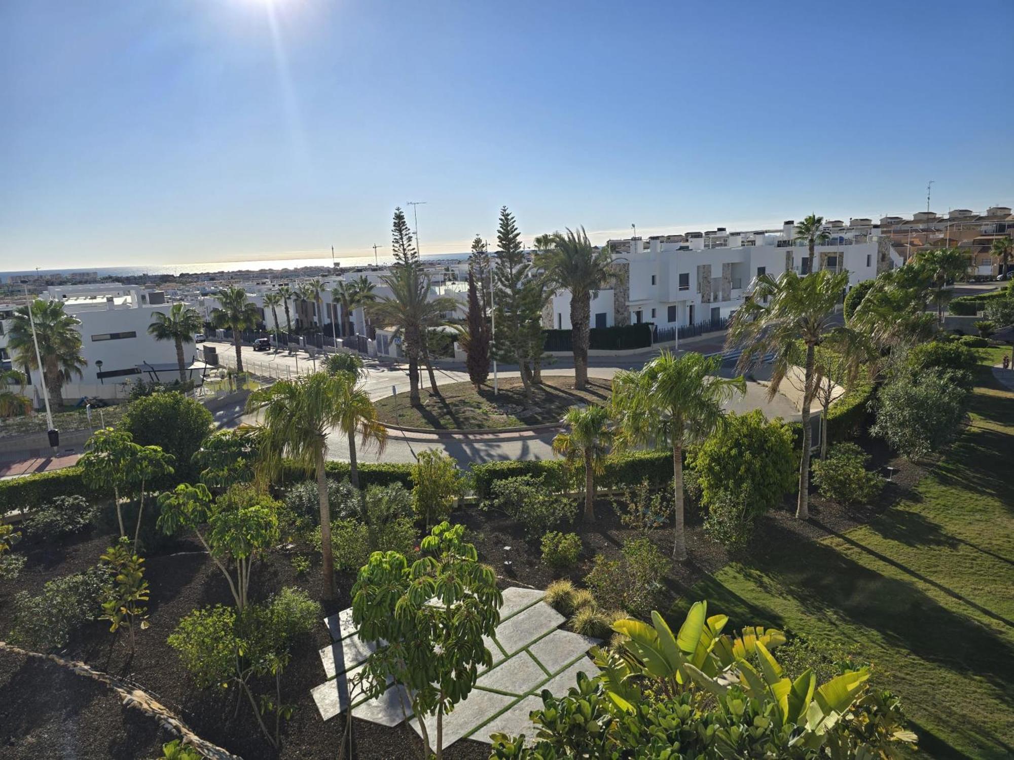 Nice 2 Bedroom Bali Apartment With Sea Views Torrevieja Exterior foto
